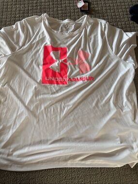 Under Armour White Short Sleeve Tee with Pink Logo